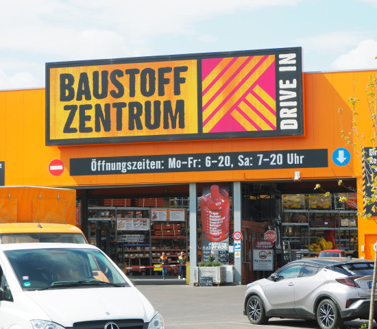 Hornbach also focuses on building materials in Berlin.
