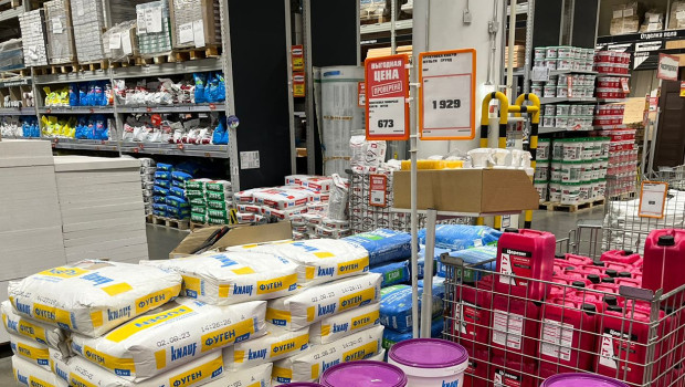 International brands are still present on the Russian DIY market. The picture was taken in one of the stores formerly operated by Obi, which, contrary to the agreement with the German DIY store operator, continues to operate under this brand.