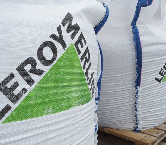 Professionals can also purchase bulk goods and big bags, for example. Professionals can also purchase bulk goods and big bags, for example.