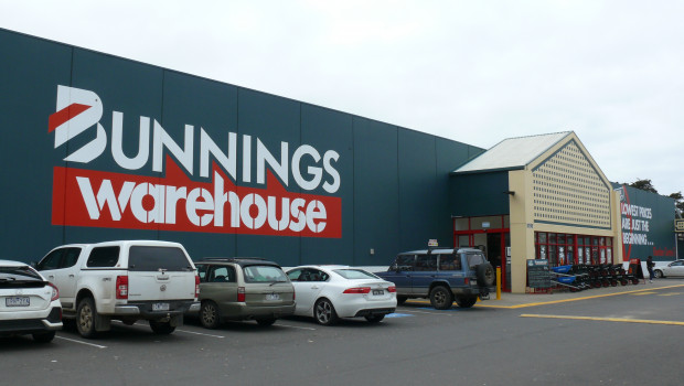 Bunnings, Wesfarmers' home improvement chain in Australia and New Zealand, increased its sales bei 25 per cent in the four months from July to October.