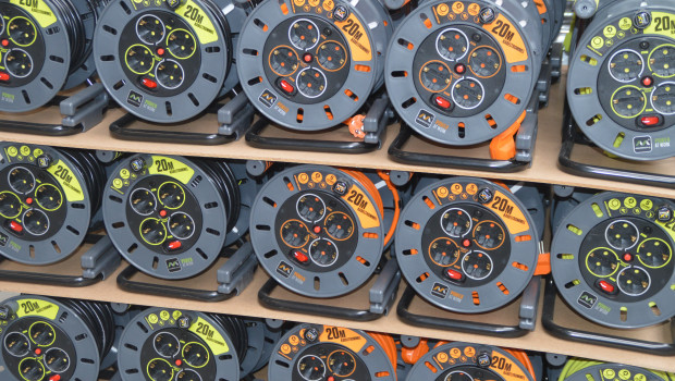 Electrical goods range set positive accents with +2.9 per cent.