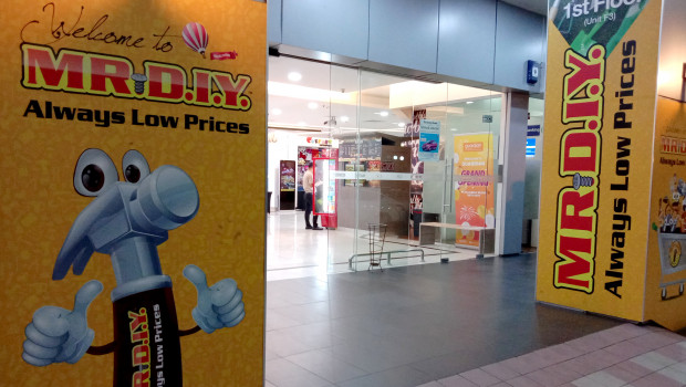 Mr. DIY operates a store network of 900 locations.