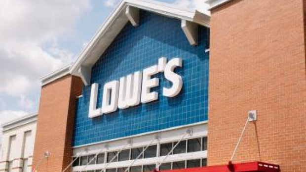 Lowe's is expecting an annual sales volume of around USD 95 bn (EUR 84 bn) in its fiscal year 2021.