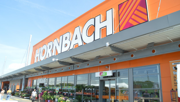 Hornbach's DIY store sales increased by nearly 21 per cent in the first half of 2020/2021.