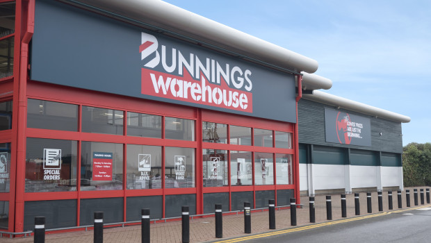 On the declaration day, Wesfarmers operated in UK 251 Homebase stores and four locations which were refitted to Bunnings. On the declaration day, Wesfarmers operated in UK 251 Homebase stores and four locations which were refitted to Bunnings.