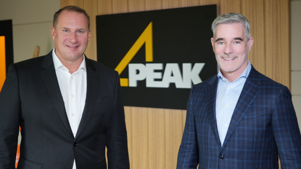 Peak founder John Gross (right) is pleased to announce the appointment of Jeff Kinnaird as the President and CEO of The Peak Group of Companies.