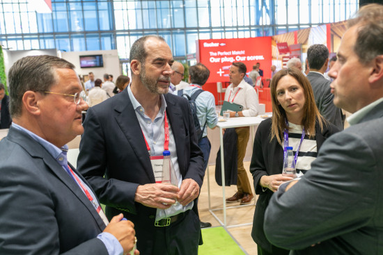 Networking at its very best: the summit offers the industry an opportunity to engage in dialogue – at the highest level.