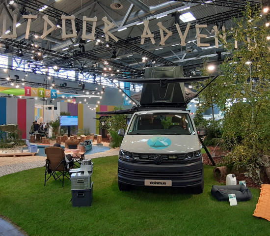 The “Outdoor Adventure” special area also provided inspiration for various point-of-sale displays.