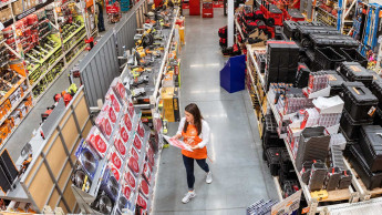 Home Depot launches new in-store app for staff members