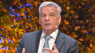 Lowe’s Canada CEO Sylvain Prud’homme retires