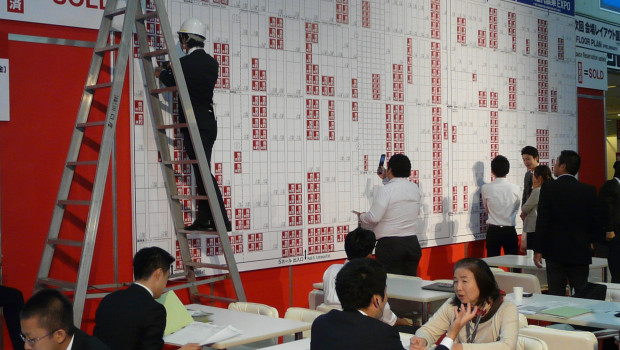 During the trade fair, the exhibitors already booked their spaces for next year. 