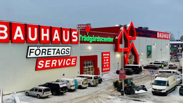 Bauhaus' new store in the former Bromma Valsverket industrial complex has a total sales area of around 12 500 m².