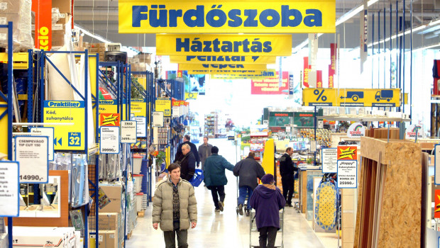The annual turnover of Praktiker Hungary increased from € 80 mio in 2014 to € 100 mio last year.