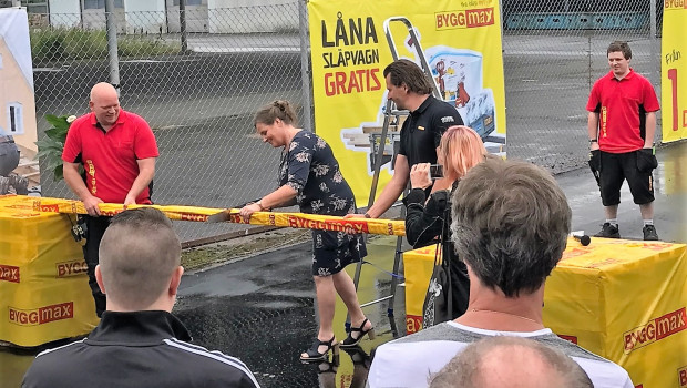 Store opening in Mariannelund: Byggmax has opened the first store of its new Byggmax Mini concept. Store opening in Mariannelund: Byggmax has opened the first store of its new Byggmax Mini concept.