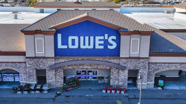 Lowe's sales return to growth