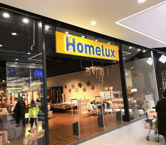 Homelux' last store is the first one the chain opened in a shopping center.
