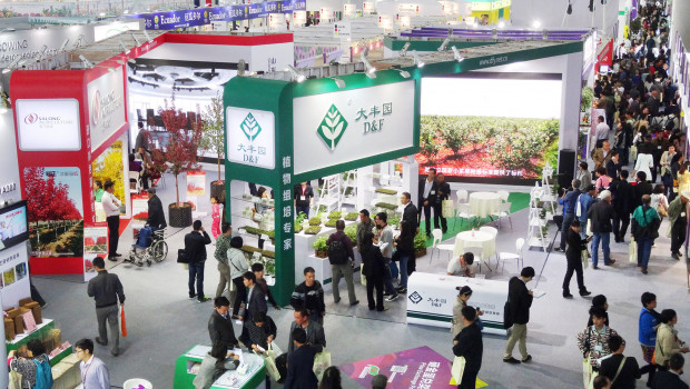 In 2015, 621 exhibitors introduced their products and innovations to an international trade public on an area of 26 000 m² in Shanghai.