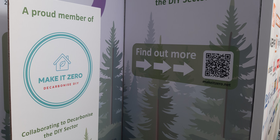 The Make It Zero initiative set up its own booth at the summit to recruit new members. The Make It Zero initiative set up its own booth at the summit to recruit new members.
