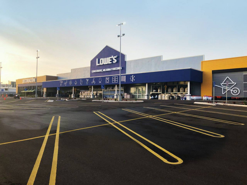 Lowe’s opens three stores virtually... diyinternational