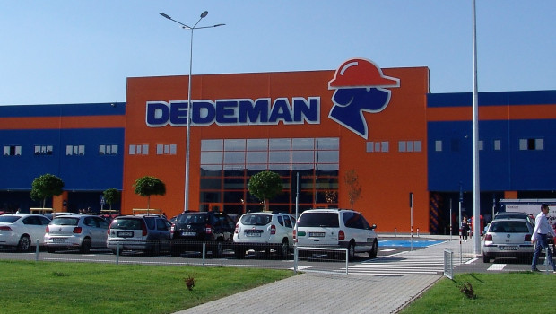 The new Dedeman store is situated on a 43 000 m² site.