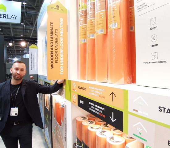 Powerlay Managing Director Jakub Prętki spoke very positively at the trade fair about the response to the new presentation system for underlays.
