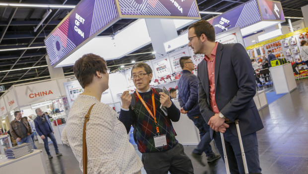 In 2017, around 7 300 visitors from 65 countries came to Cologne to attend Asia-Pacific Sourcing. In 2017, around 7 300 visitors from 65 countries came to Cologne to attend Asia-Pacific Sourcing.