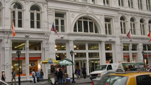 Home Depot’s new urban store in Manhattan is multi-level in this historical white building, with the store name in white-on-white letters above the entrance. Show windows give pedestrians an insight into the store’s features.

