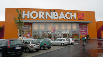 Dynamic performance abroad by Hornbach Dynamic performance abroad by Hornbach