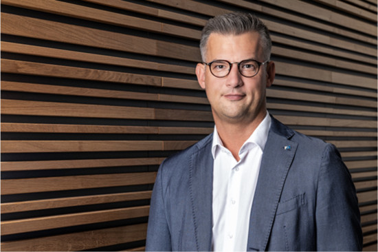 Nikolai Joerß is Sales Director for DIY in the DACH, BENELUX and Poland regions. Nikolai Joerß is Sales Director for DIY in the DACH, BENELUX and Poland regions.