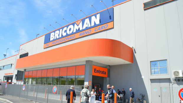 The professional sales channel Bricoman also belongs to Groupe Adeo.