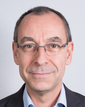 Marc Dähne is Managing Director of the publishing house