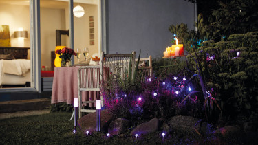 Green living rooms get smart lighting 