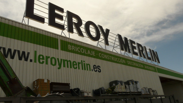Leroy Merlin has 63 stores in Spain (December 2015) where it also operates an online shop. Leroy Merlin has 63 stores in Spain (December 2015) where it also operates an online shop.