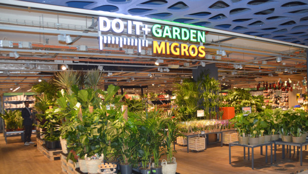 At the end of January, a Do it + Garden store in the Zugerland shopping centre reopened after renovation, operating under a revised concept.