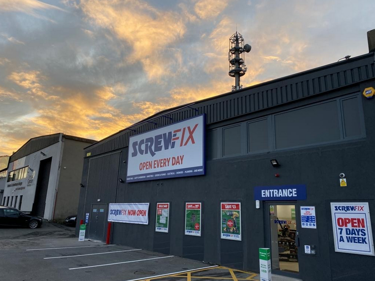 Three Screwfix outlets in Ireland diyinternational