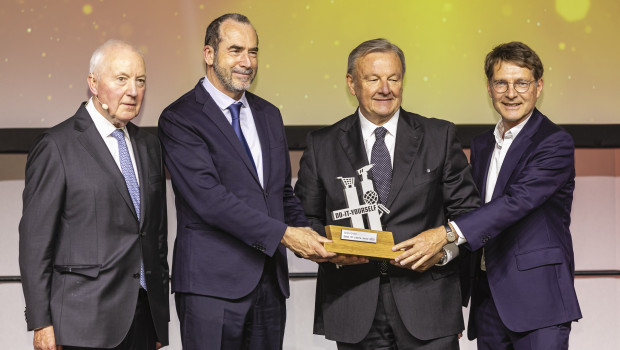 John Herbert, Thierry Garnier, Sergio Giroldi and Reinhard Wolff (from left to right) at the ceremony for the Global DIY Lifetime Award at this year's Global DIY Summit 2023. 