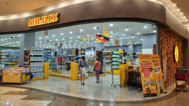 Malaysian billionaire relinquishes chairmanship of Mr. DIY