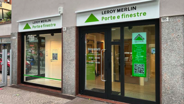 The new Leroy Merlin Porte e finestre was set up in the premises of a former bank branch in Rome.