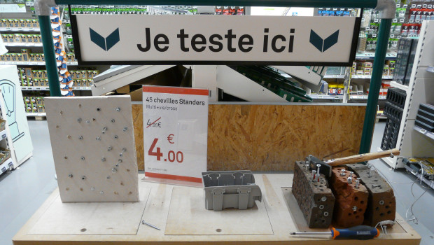 How does the customer experience the DIY store? At the image winner Leroy Merlin, for example, there are test stations on the sales floor.