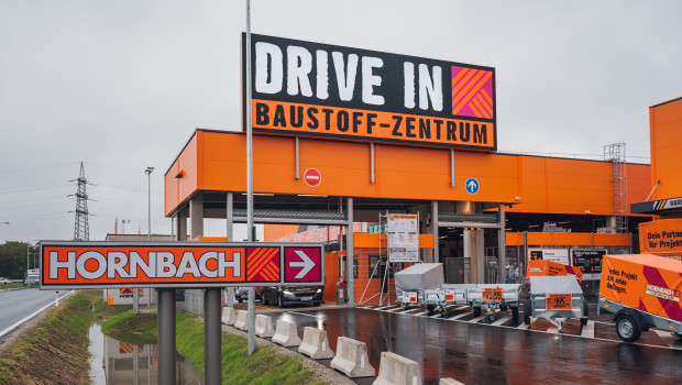 Hornbach has only just opened a DIY and garden centre, complete with a drive-through, in Graz. Hornbach has only just opened a DIY and garden centre, complete with a drive-through, in Graz.
