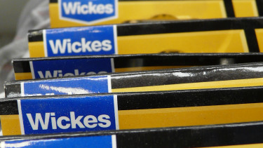 Wickes starts the year 2018 with declines