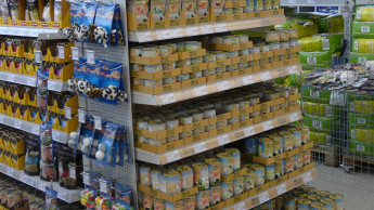 Gas shortage also threatens pet food supply