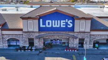 Lowe’s launches new AI tool