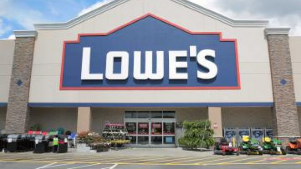 As of 30 April 2021, Lowe's operated 1 972 home improvement and hardware stores in the United States and Canada.