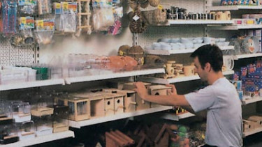 Flamingo pet products turns 25