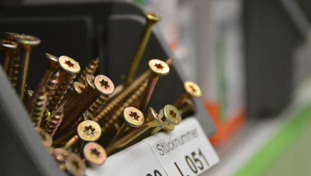 Both DIY stores and specialist retailers were affected by the decline.