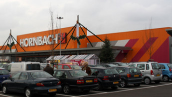 Germans notch up fewer openings abroad