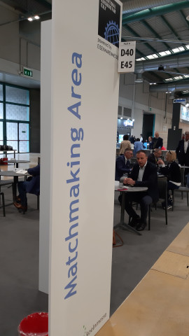 The matchmaking programme facilitated 350 meetings between manufacturers and retailers. The matchmaking programme facilitated 350 meetings between manufacturers and retailers.