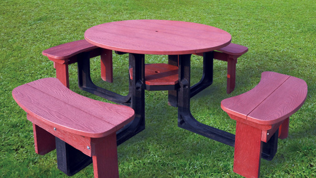 Danny Plastics, Round picnic table