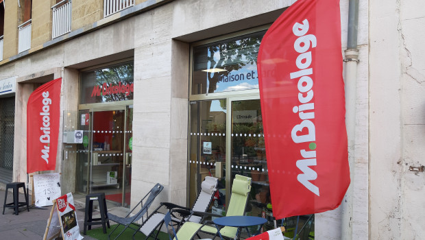 Mr. Bricolage - for example in city centre locations - with a proximity store character already exist. The aim now is to establish a special proximity format.